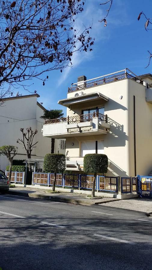 A Casa Di Clo Bed and Breakfast Pesaro Eksteriør billede